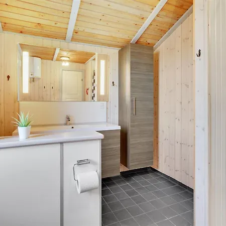 Frille - 200m From The Sea By Interhome