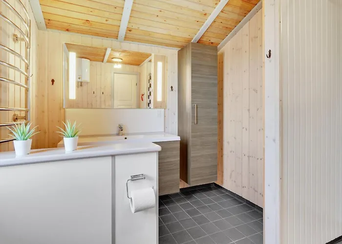 Frille - 200m From The Sea By Interhome